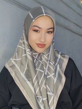 Cartier Silky Scarf 35x35 Purple Monogram Luxury Square Scarf ‼️LAST one